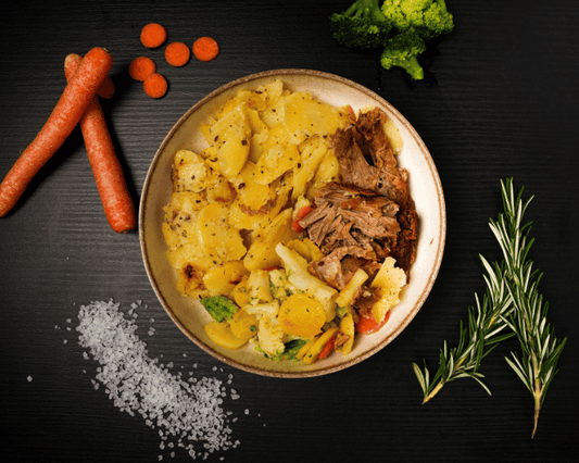 Pulled Pork mit Steakgemüse und Erdäpfelgröstl